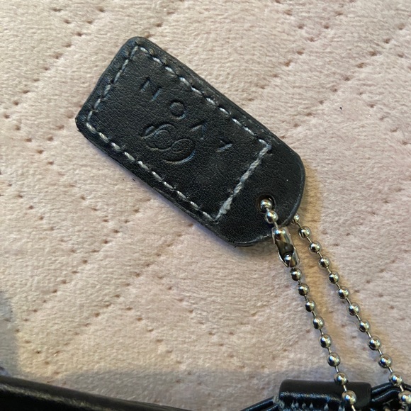 Avon black faux patent leather clutch purse - Picture 7 of 12